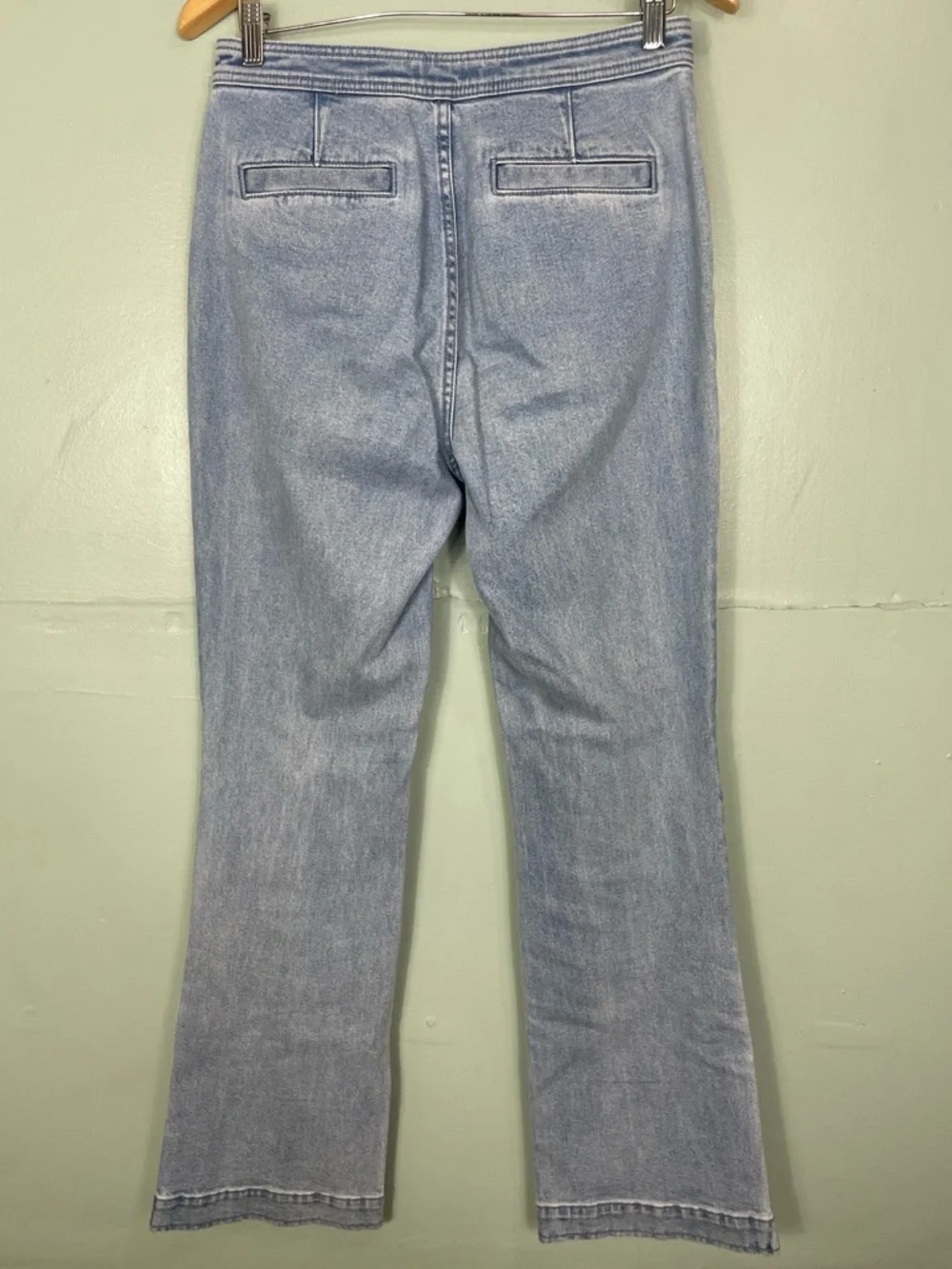 Tory Burch good pre