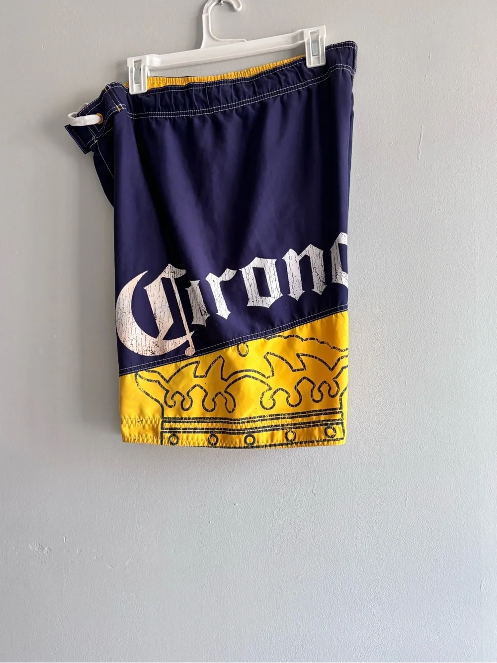 Corona extra men