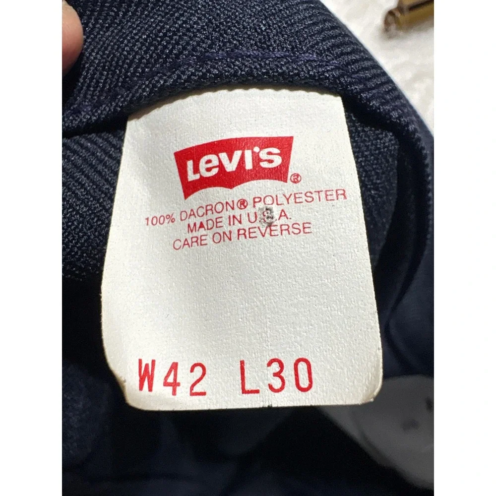 Levis levi dark