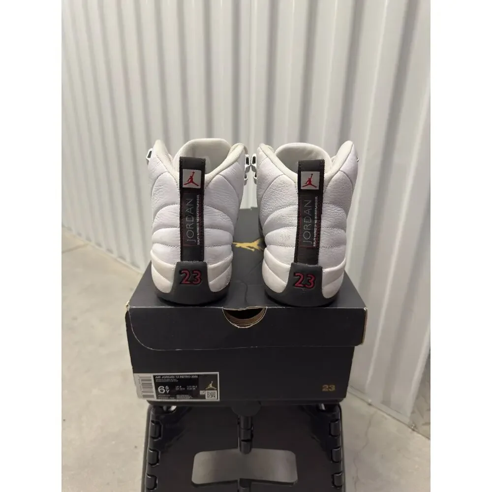 Jordan size 5y