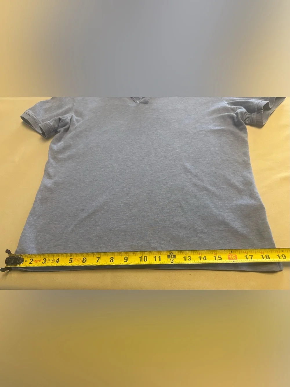 Banana Republic preowned banana