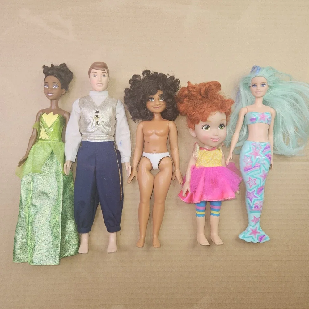 Disney Princess & Barbie Doll Lot – Tiana, Eric, Moana, Fancy Nancy