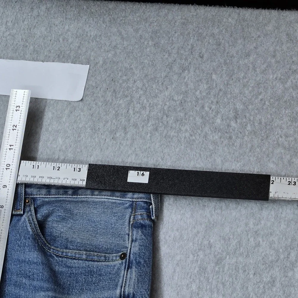 Levis change store