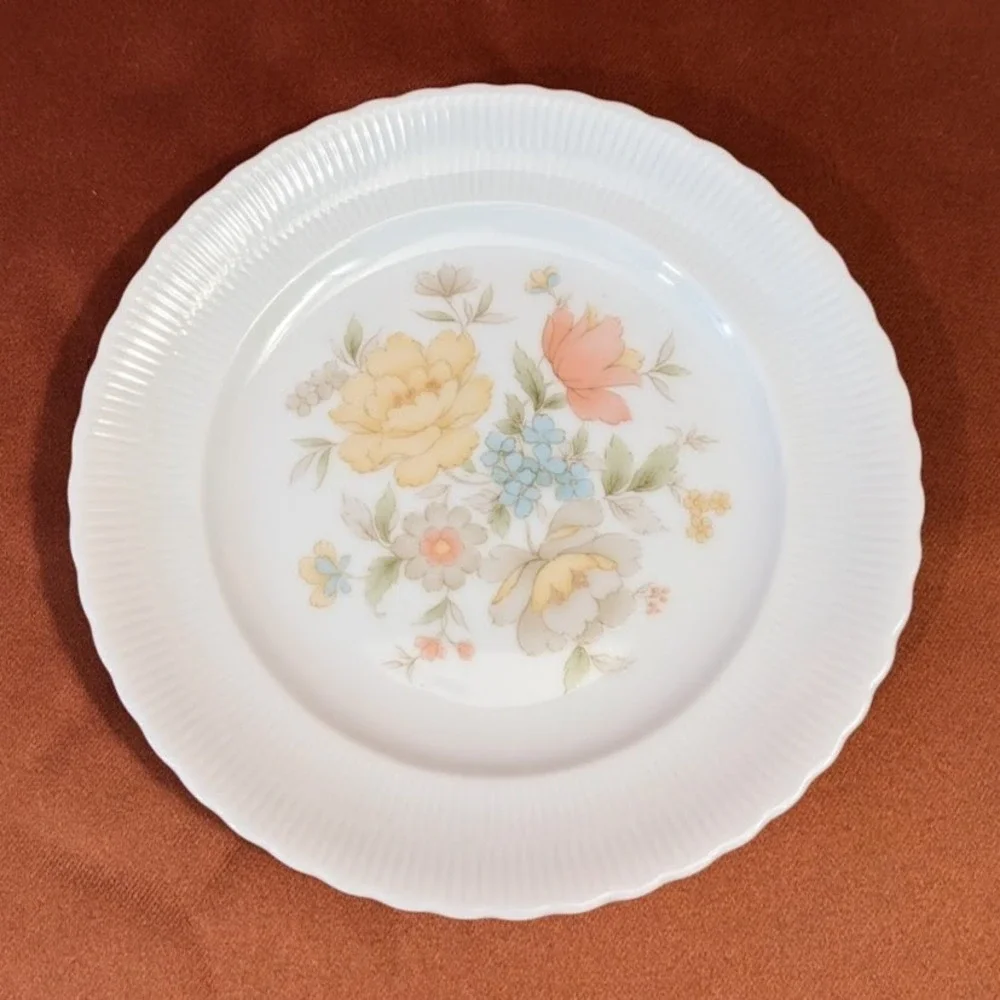 Vintage Ichiyama Toen Japan Floral Porcelain Bread Plates Set of 6‎ Ribbed Edge