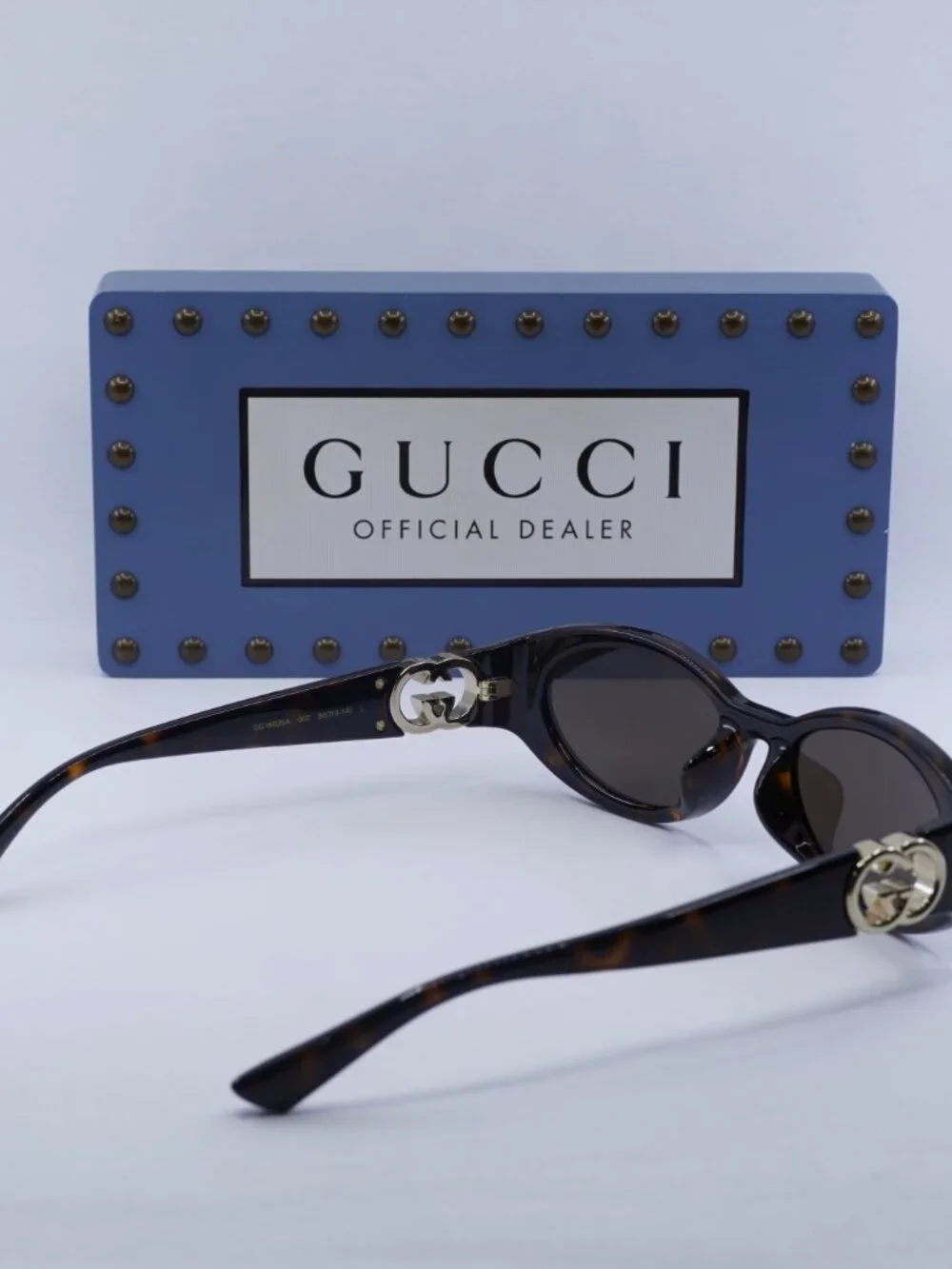 Gucci are 002