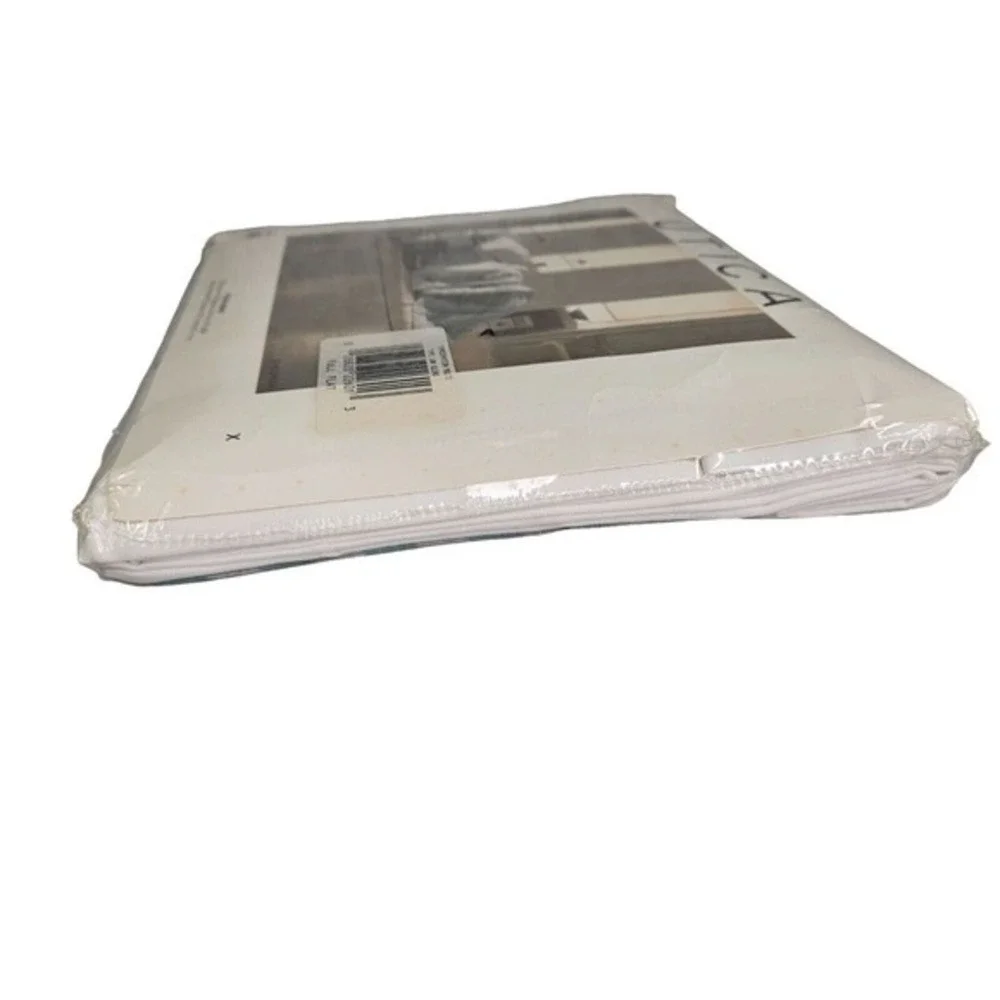 Utica full flat