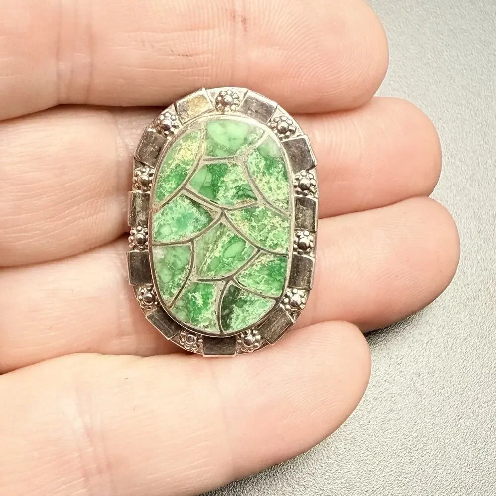 Haloo beautiful pin