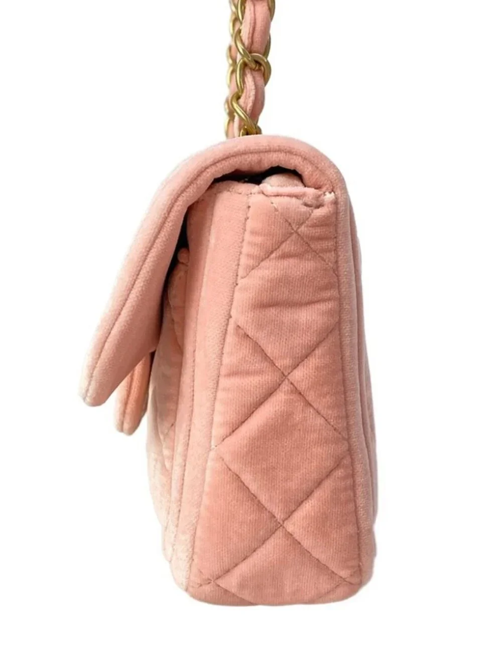 CHANEL great slightly