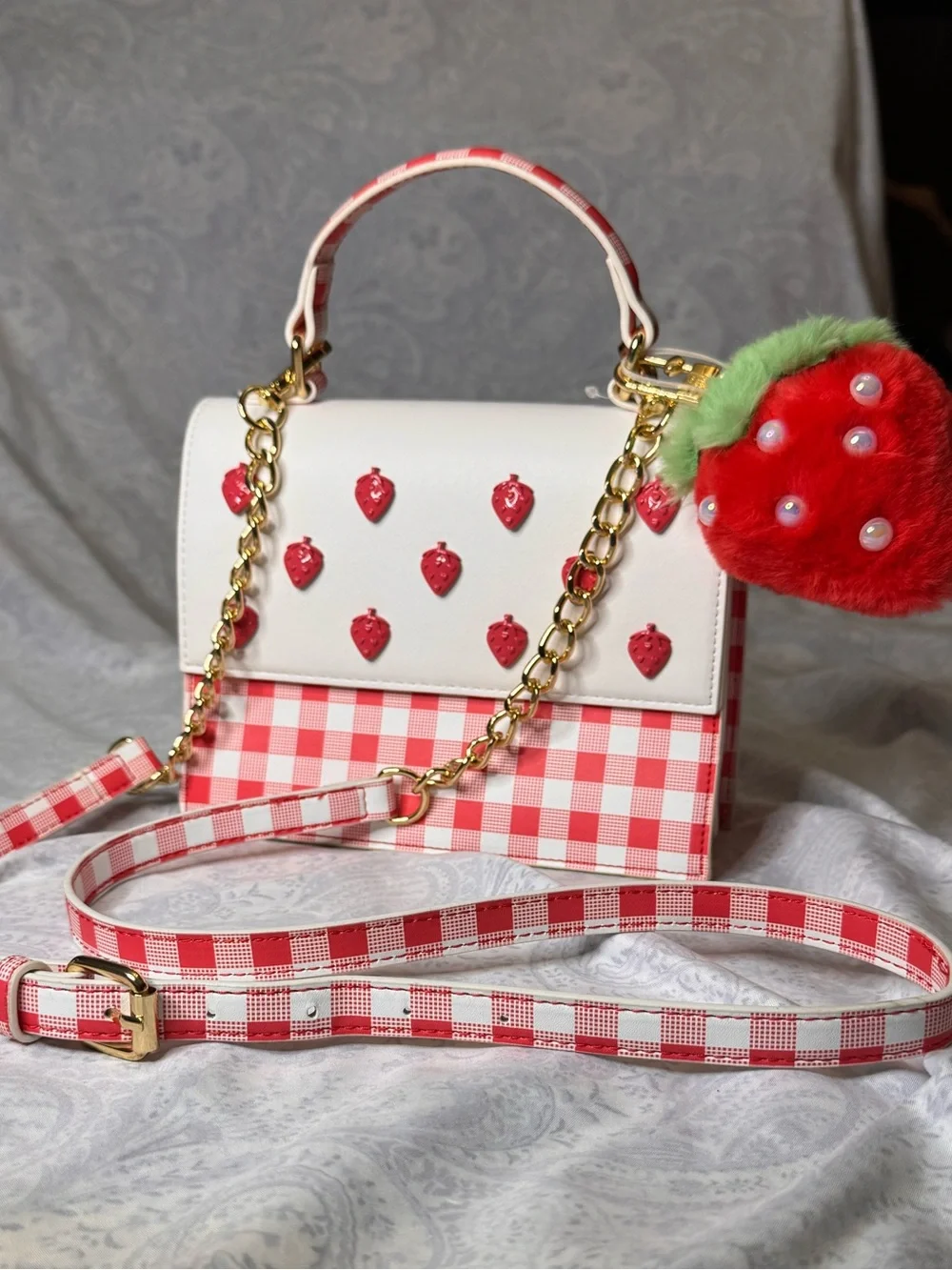 Betsey Johnson chic white