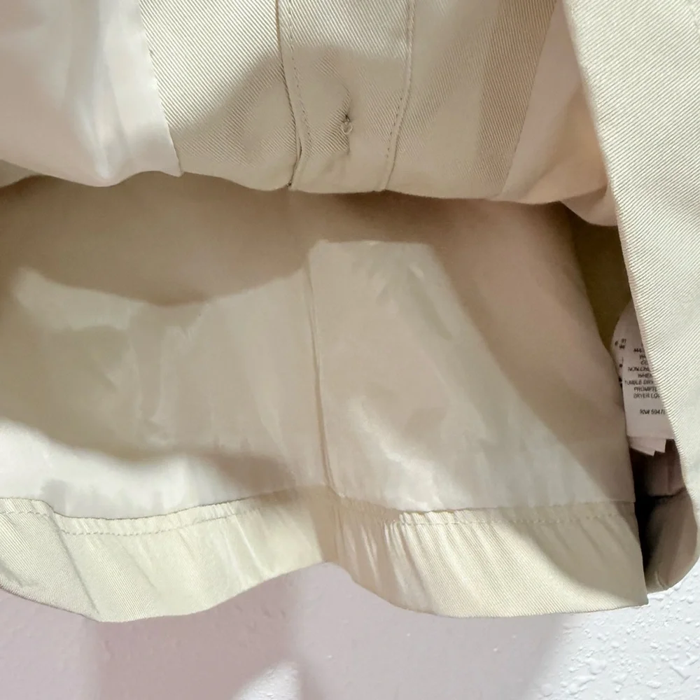 Tahari shape belt