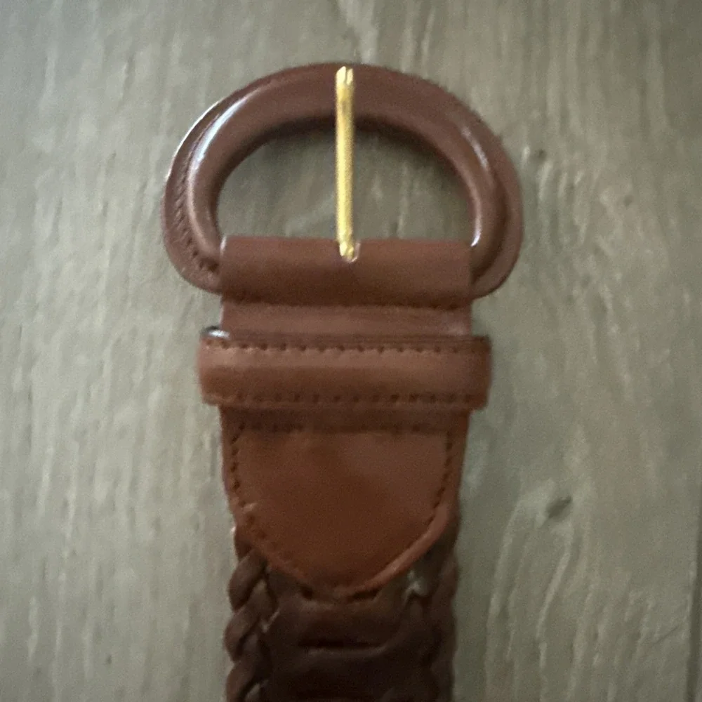 Vintage Harolds Womens Belt Size M‎  Brown Braided Woven Leather Wide Italy 2.5