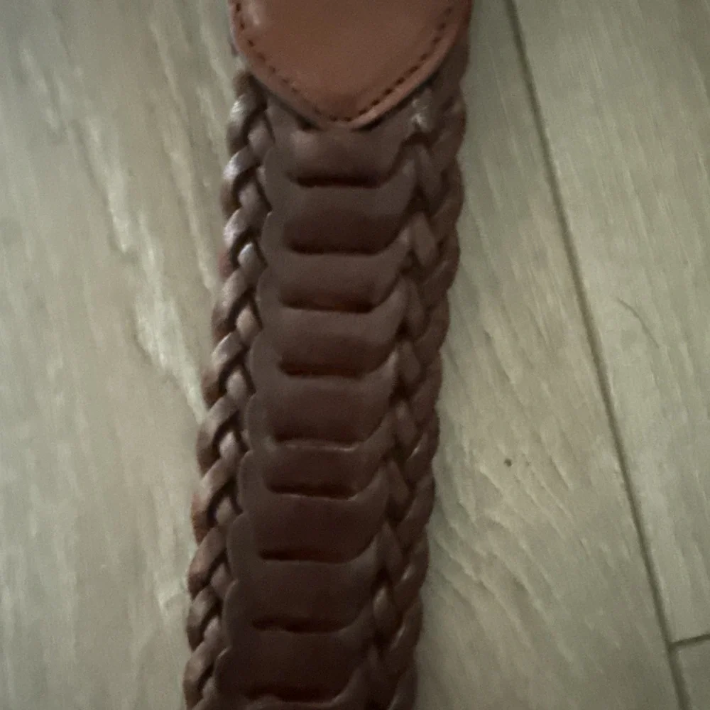 Vintage Harolds Womens Belt Size M‎  Brown Braided Woven Leather Wide Italy 2.5