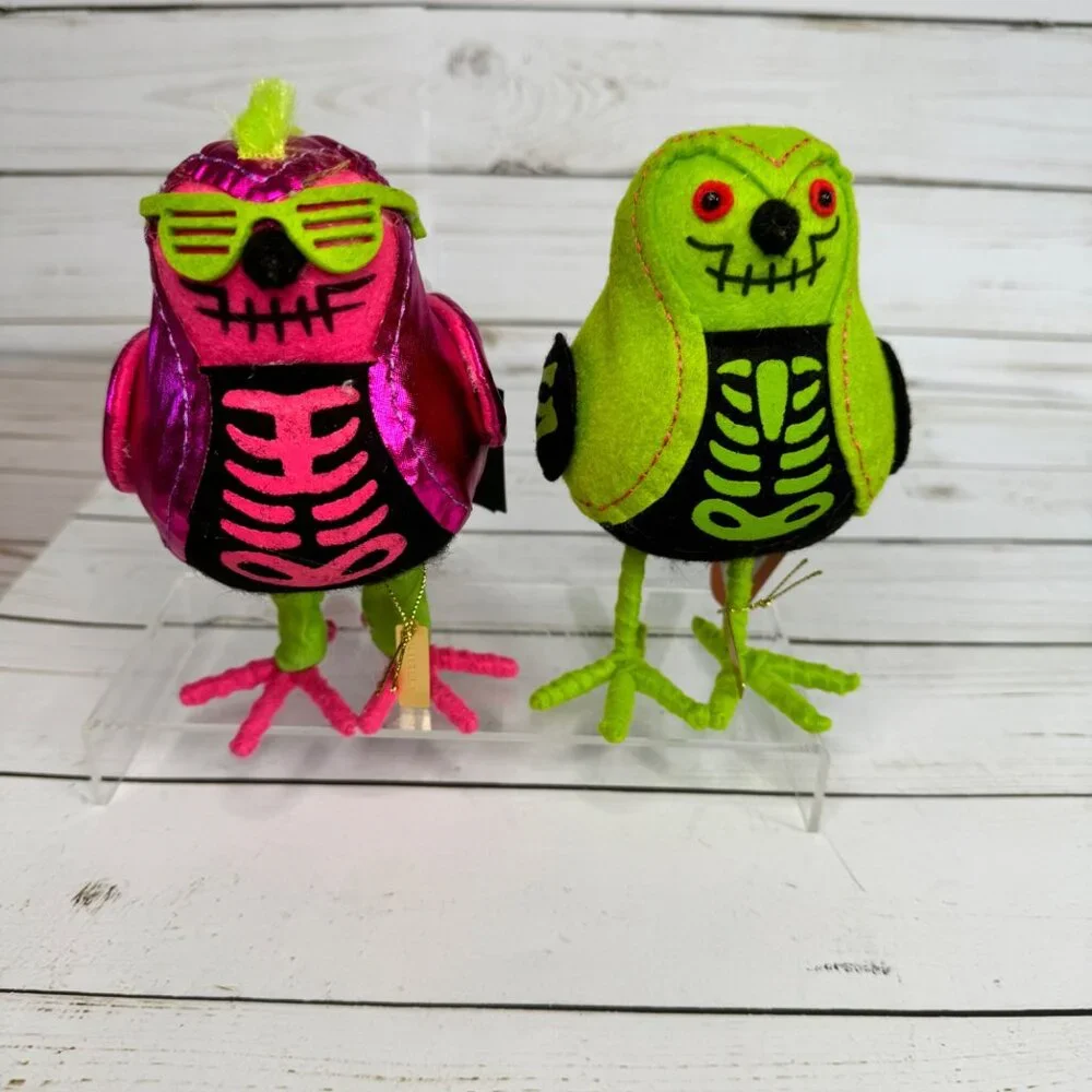 Hyde &‎ Eek Featherly Friends Skeleton Birds X-Ray Glitters Halloween Birds 2024