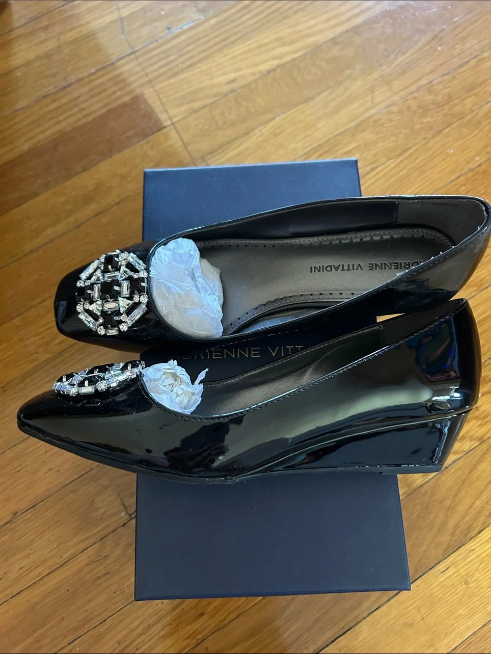 Adrienne Vittadini chic black