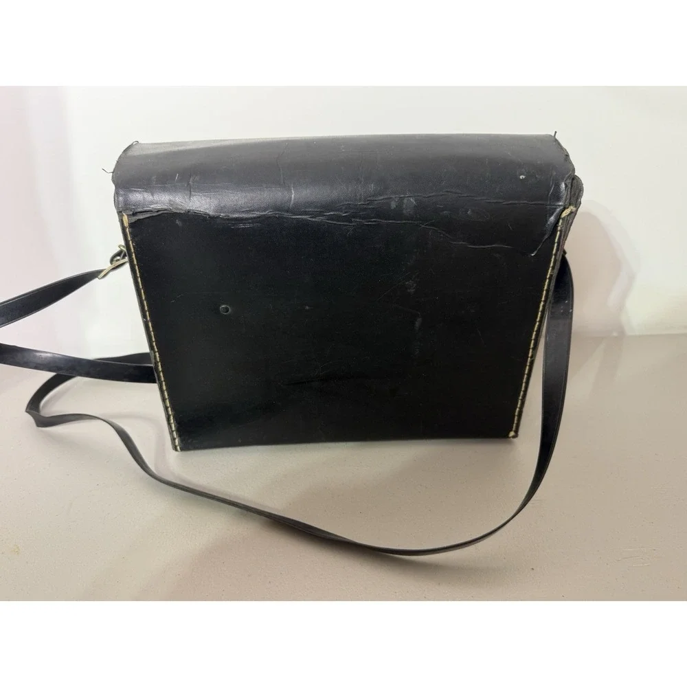 Polaroid camera extends