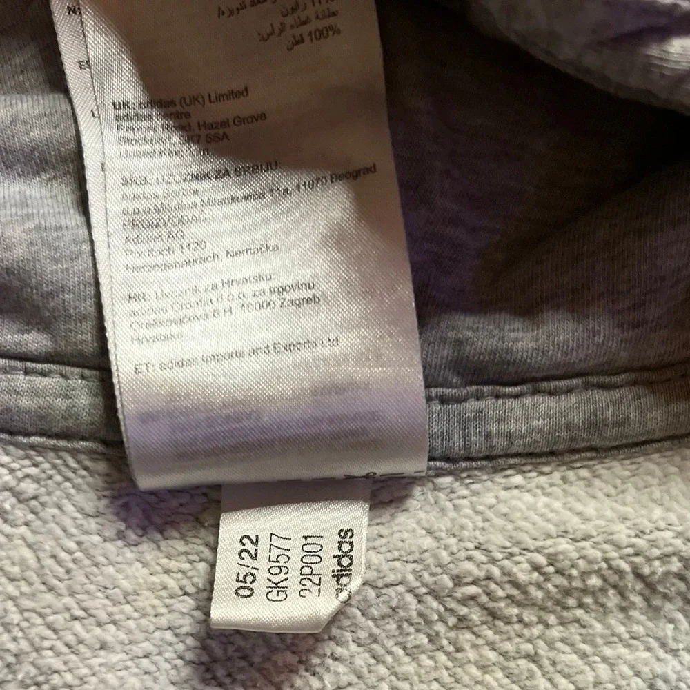 adidas essentials big