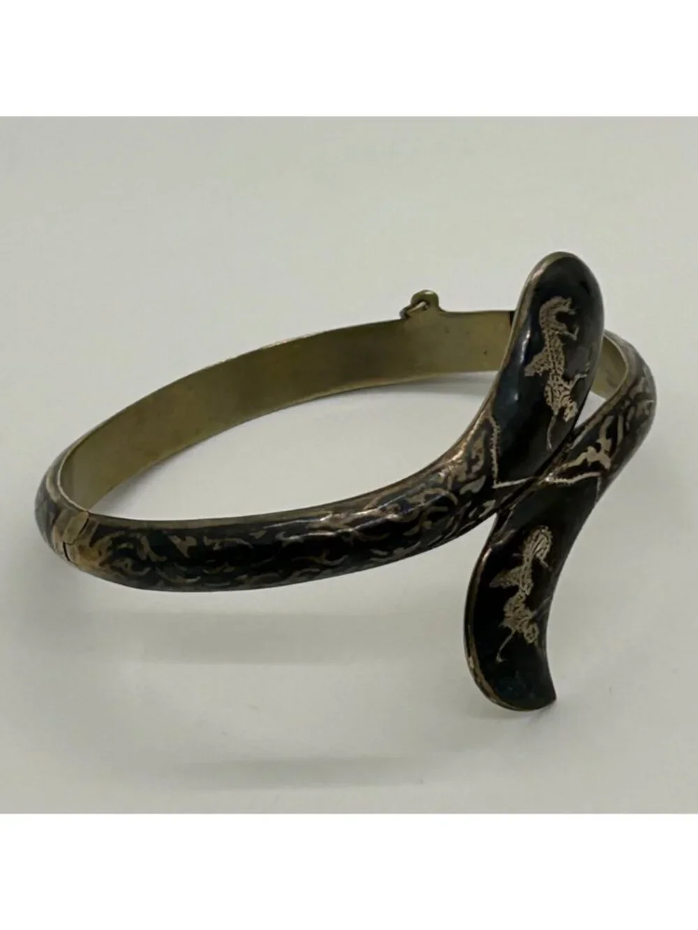 Siam Niello crafted some it