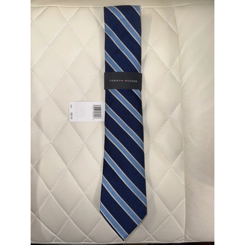 Tommy Hilfiger Necktie Blue‎ Striped Business Career Silk Blend