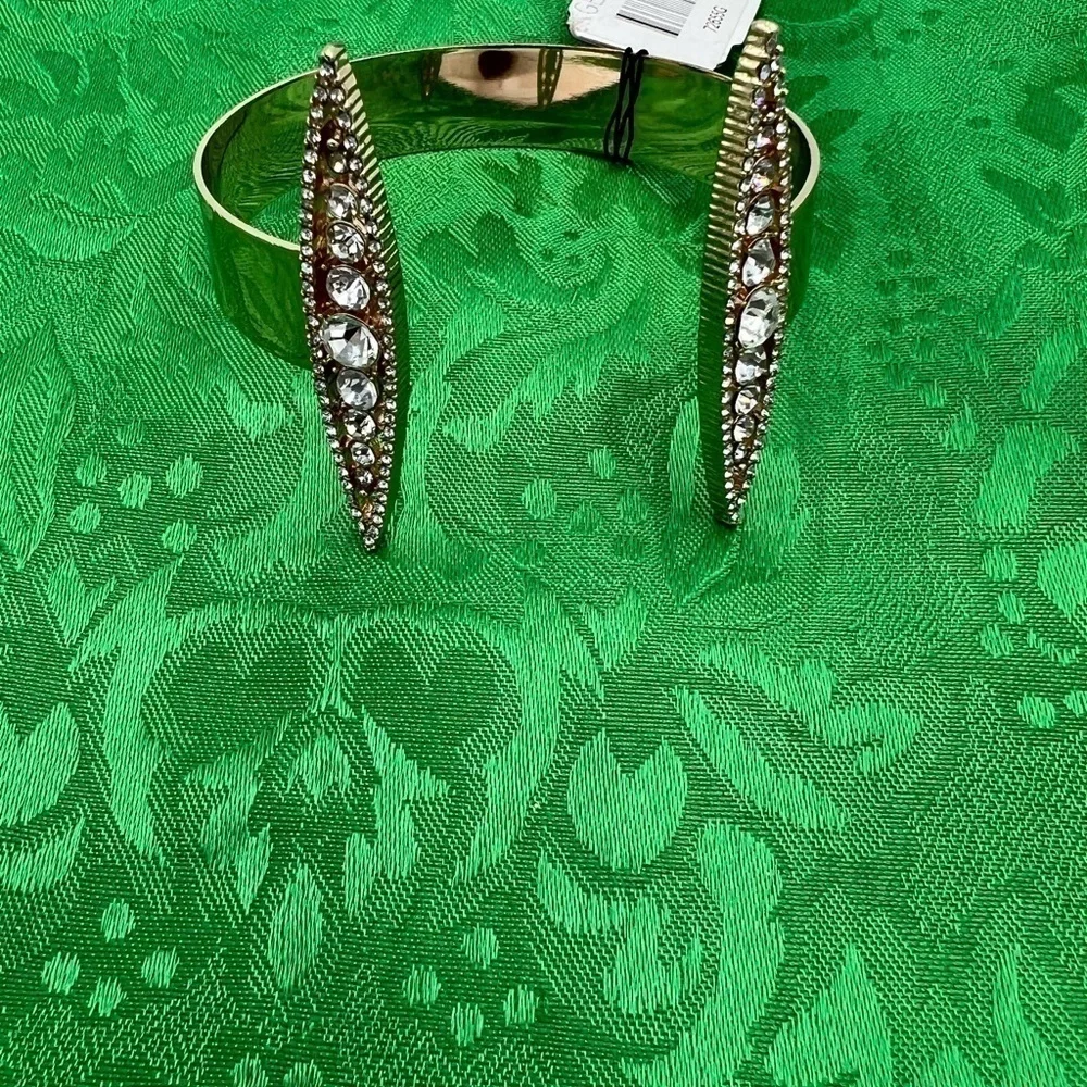 Gennaro gold elegant