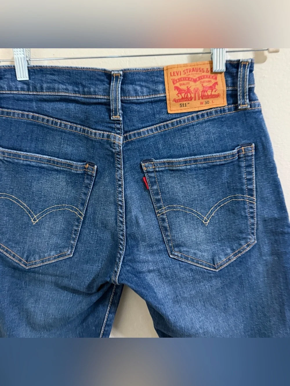 Levis excellent pre