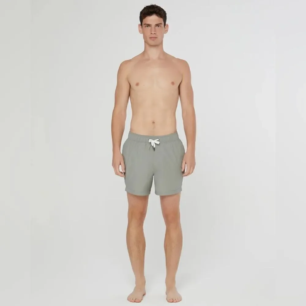 Onia these swim