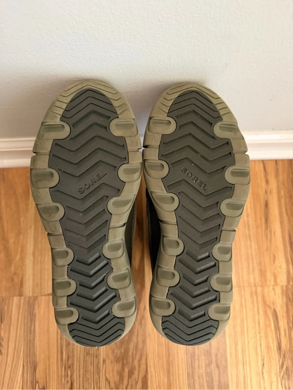 Sorel women explorer