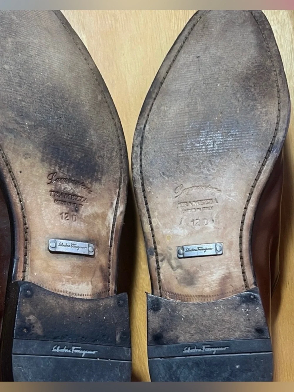 Salvatore Ferragamo text🔥 authentic