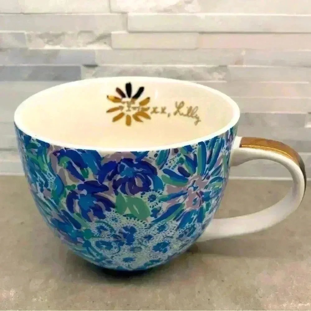 Lilly Pulitzer ▪︎2 lilly