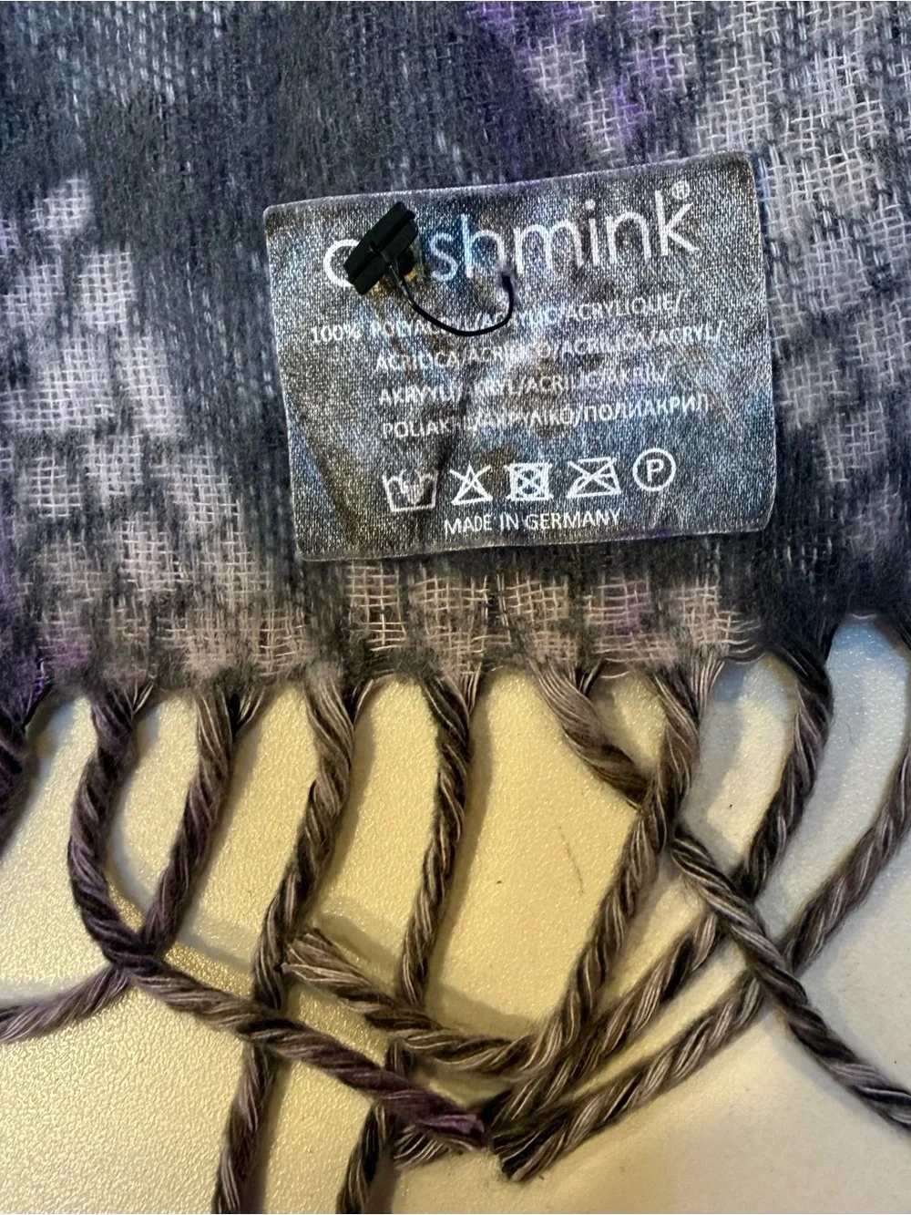 Cashmink scarf fringe