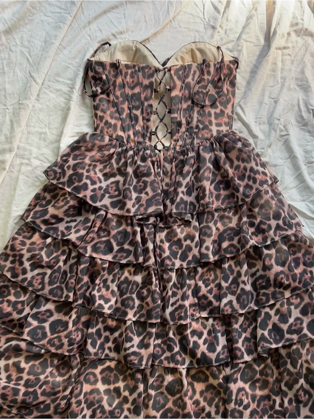 N/A elegant leopard