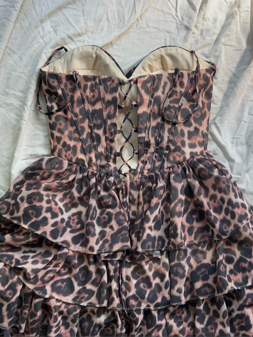 N/A elegant leopard