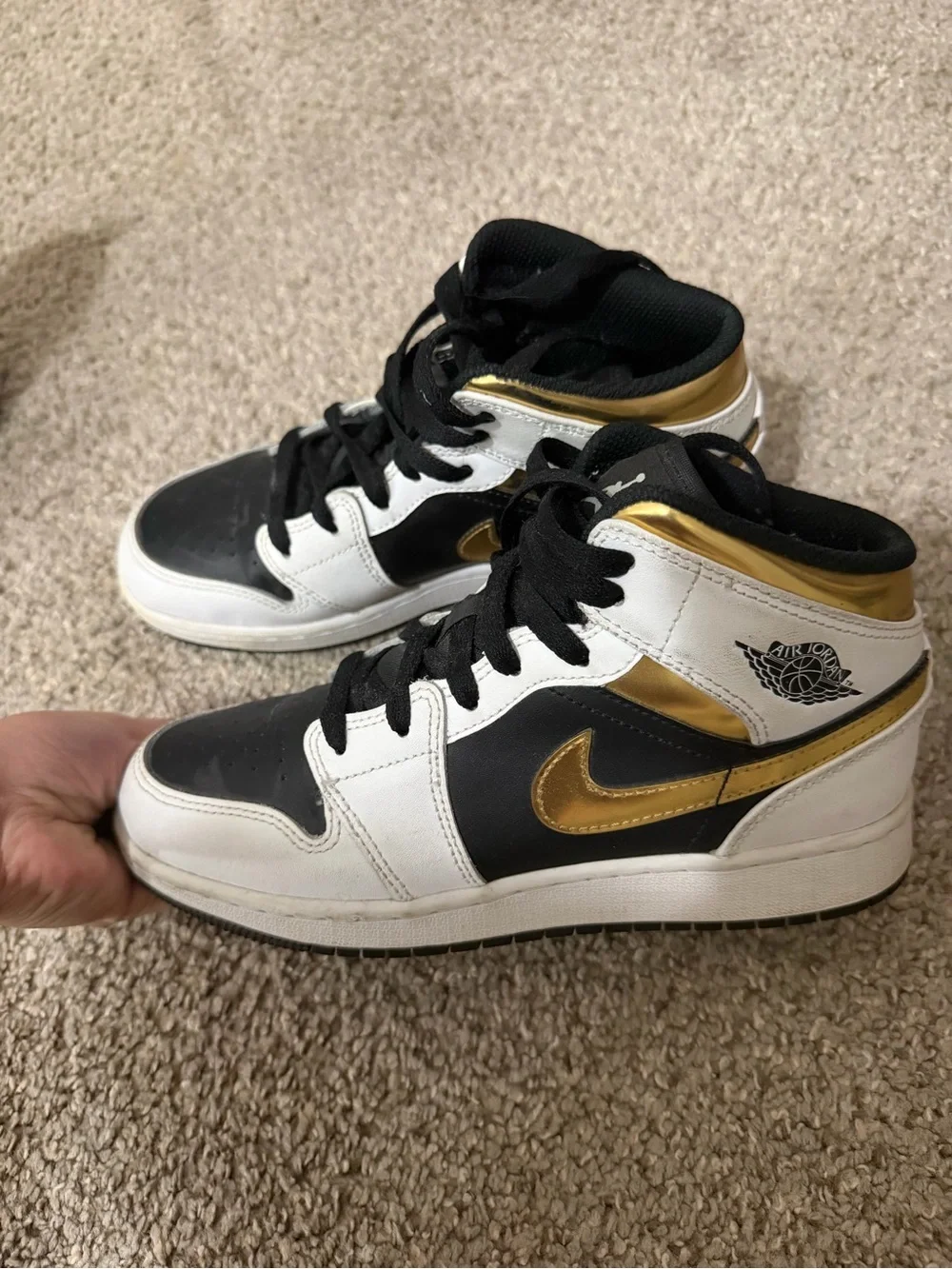Jordan Kids Mid-Top Sneakers in Black, White & Gold