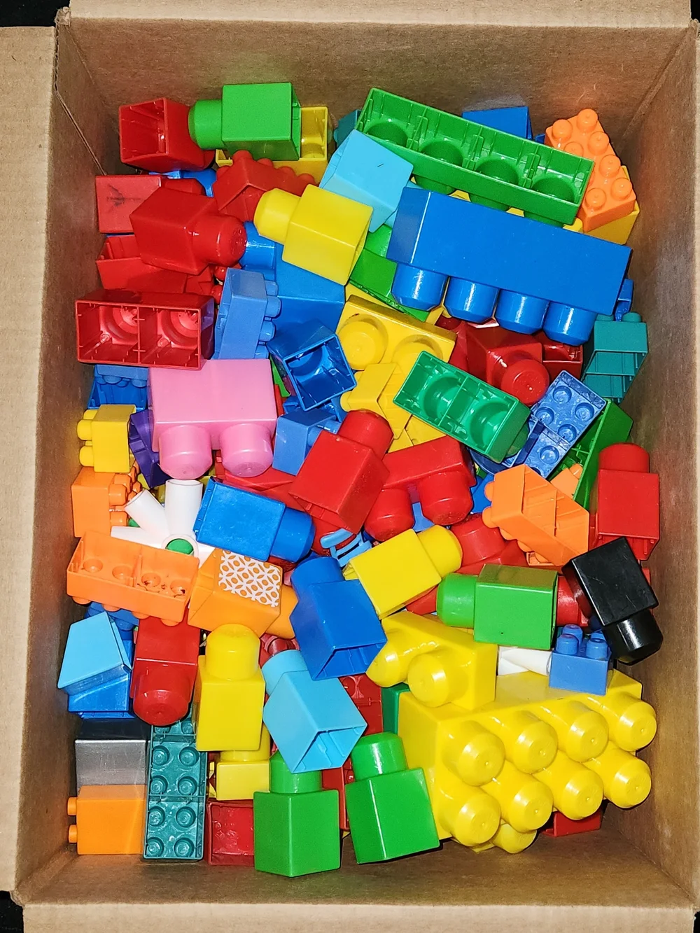 Mega Block 16x12x8 Box Of Blocks
