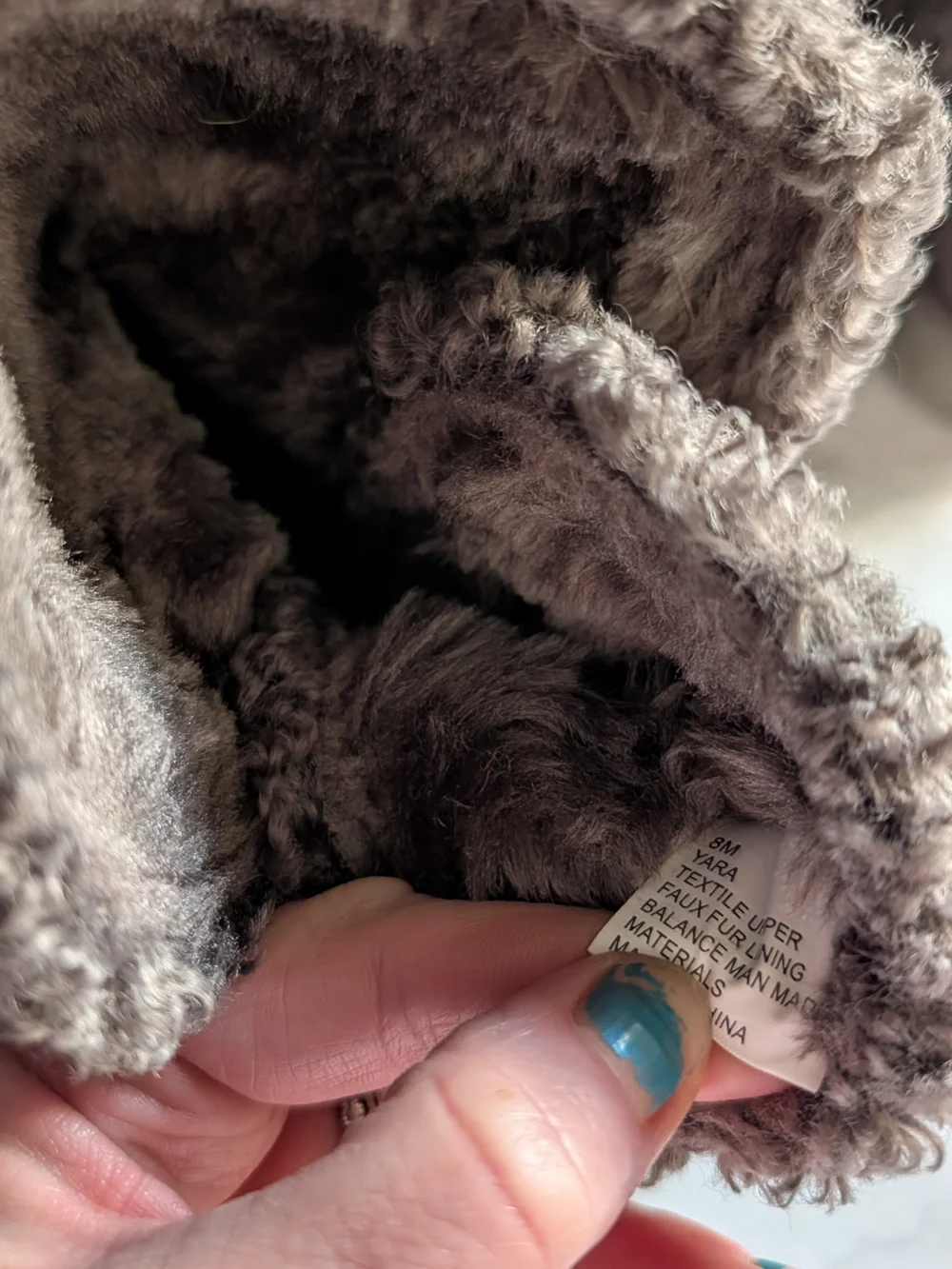 Makalu California soft gray