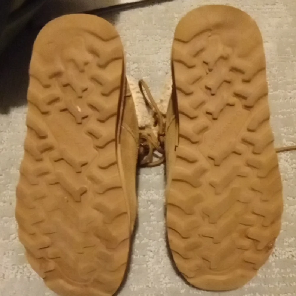 BearPaw cozy winter