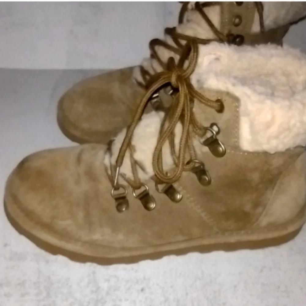 BearPaw cozy winter
