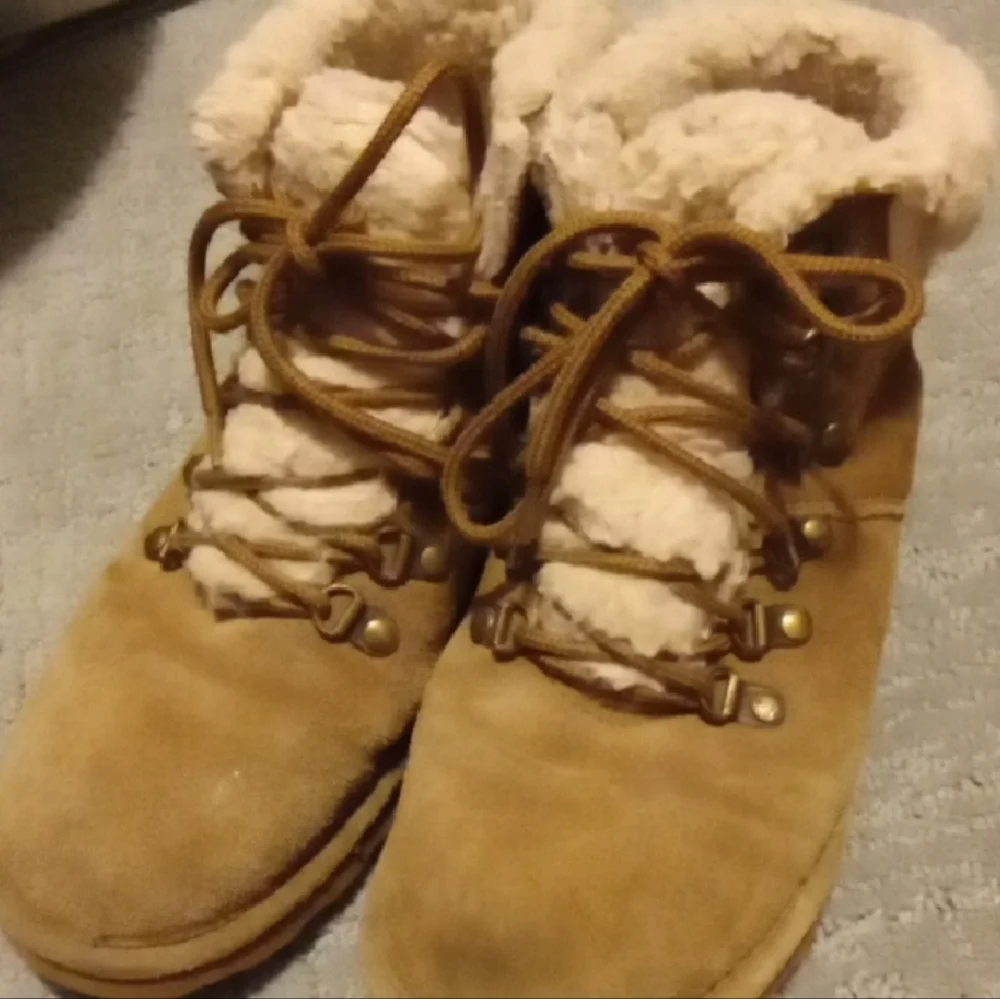 BearPaw cozy winter