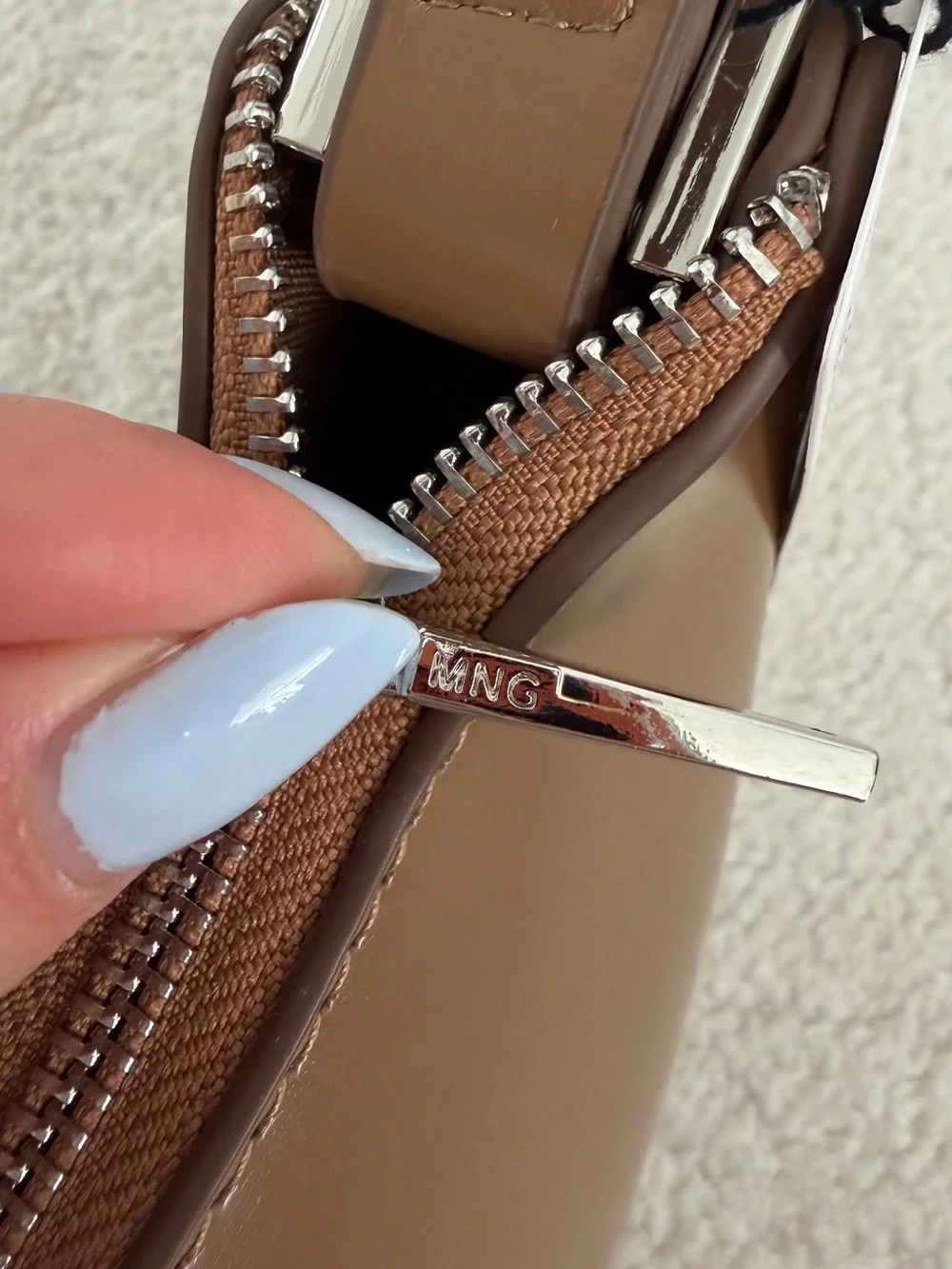 Mango upper zip length