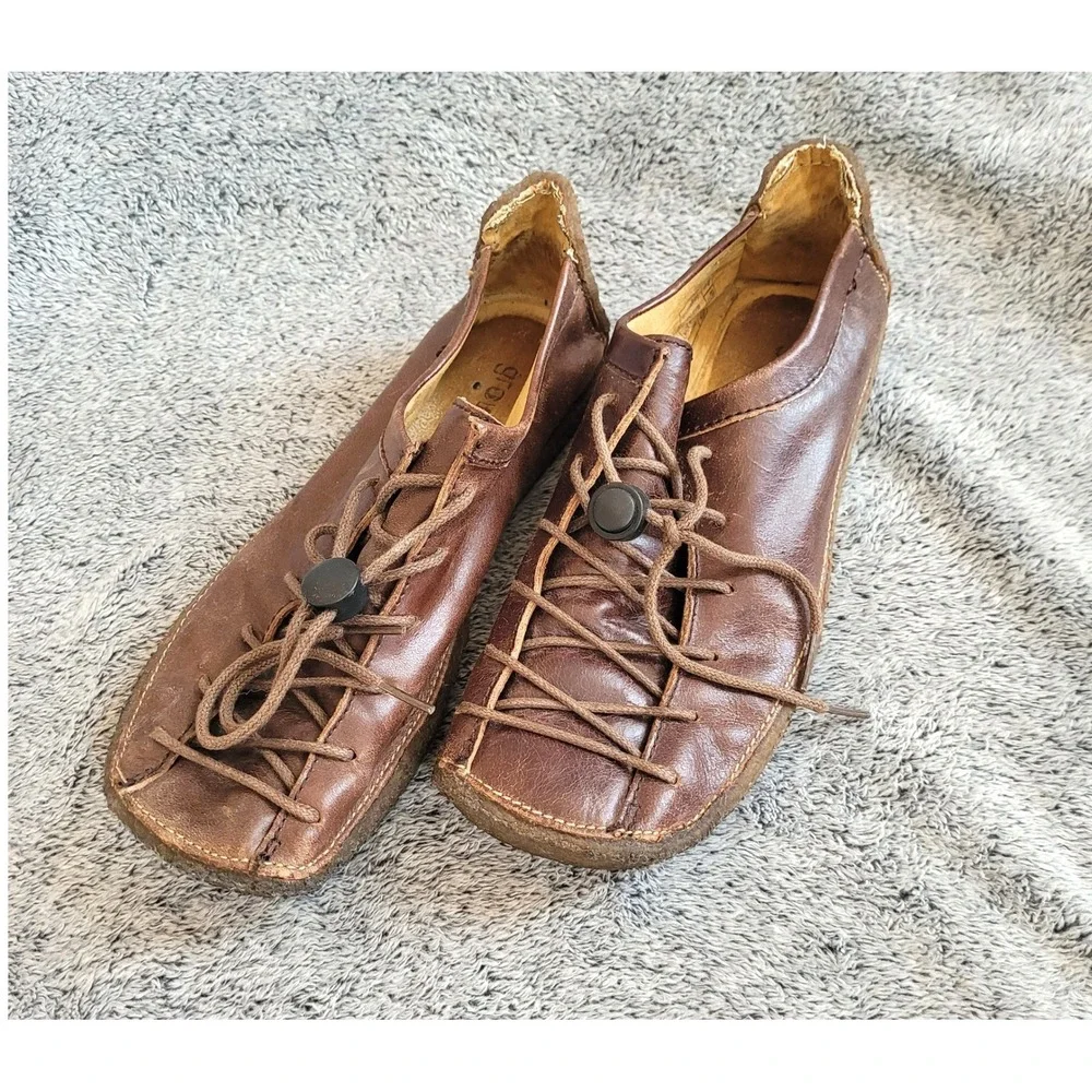 Groundhog Women Lace Up Shoes 8 Soft Leather Brown Comfort Crepe Sole 21461