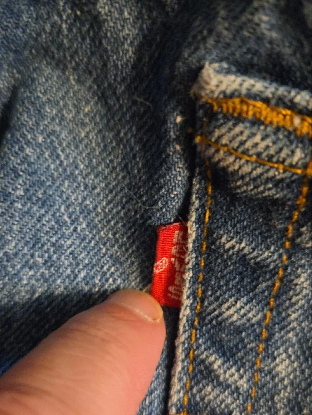 Levis straight leg