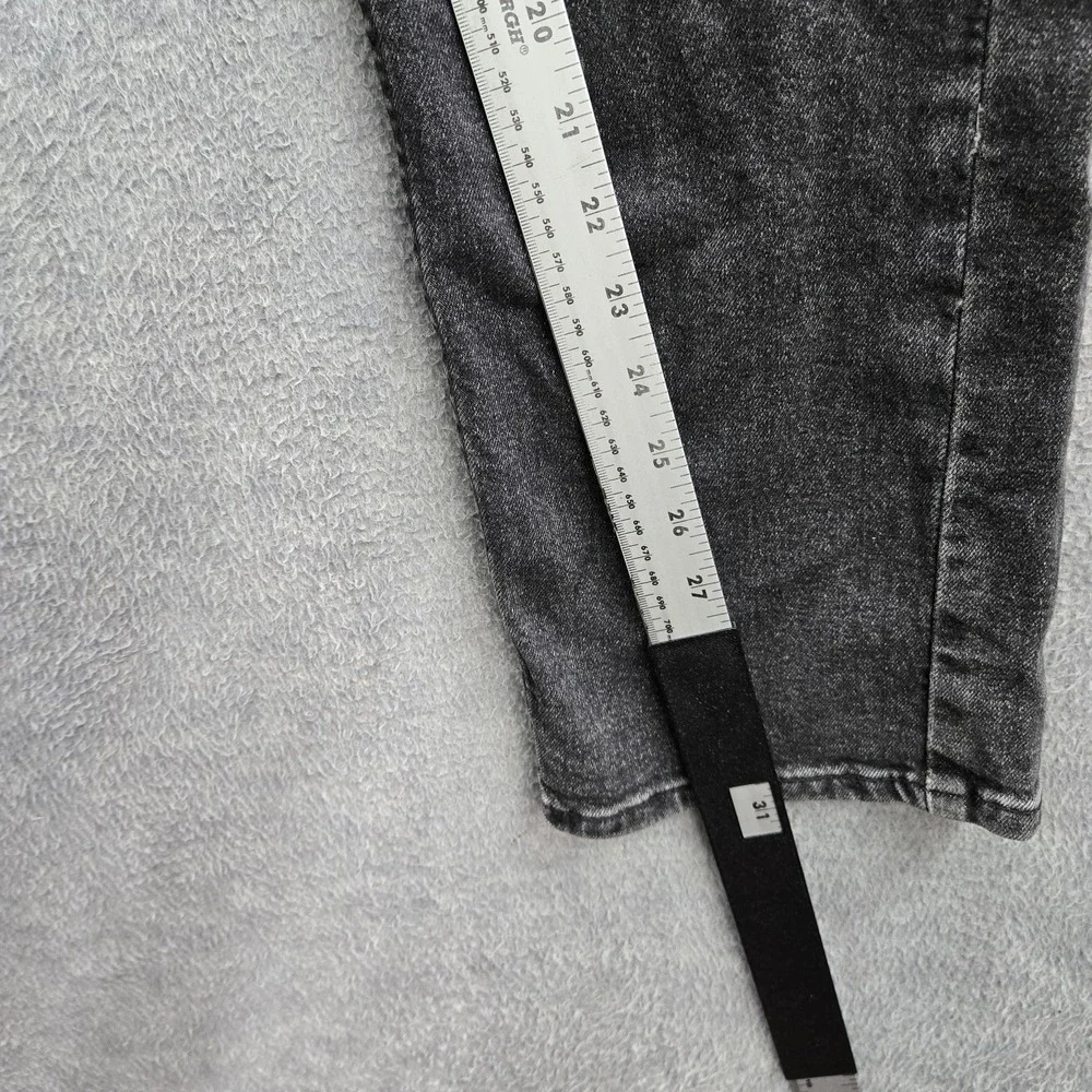 Levis *please carefully