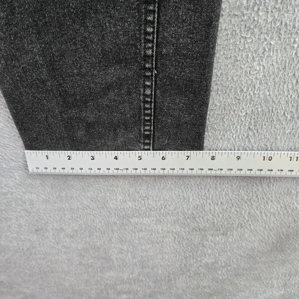 Levis *please carefully