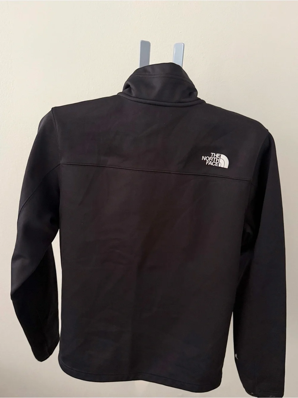 The North Face zip design