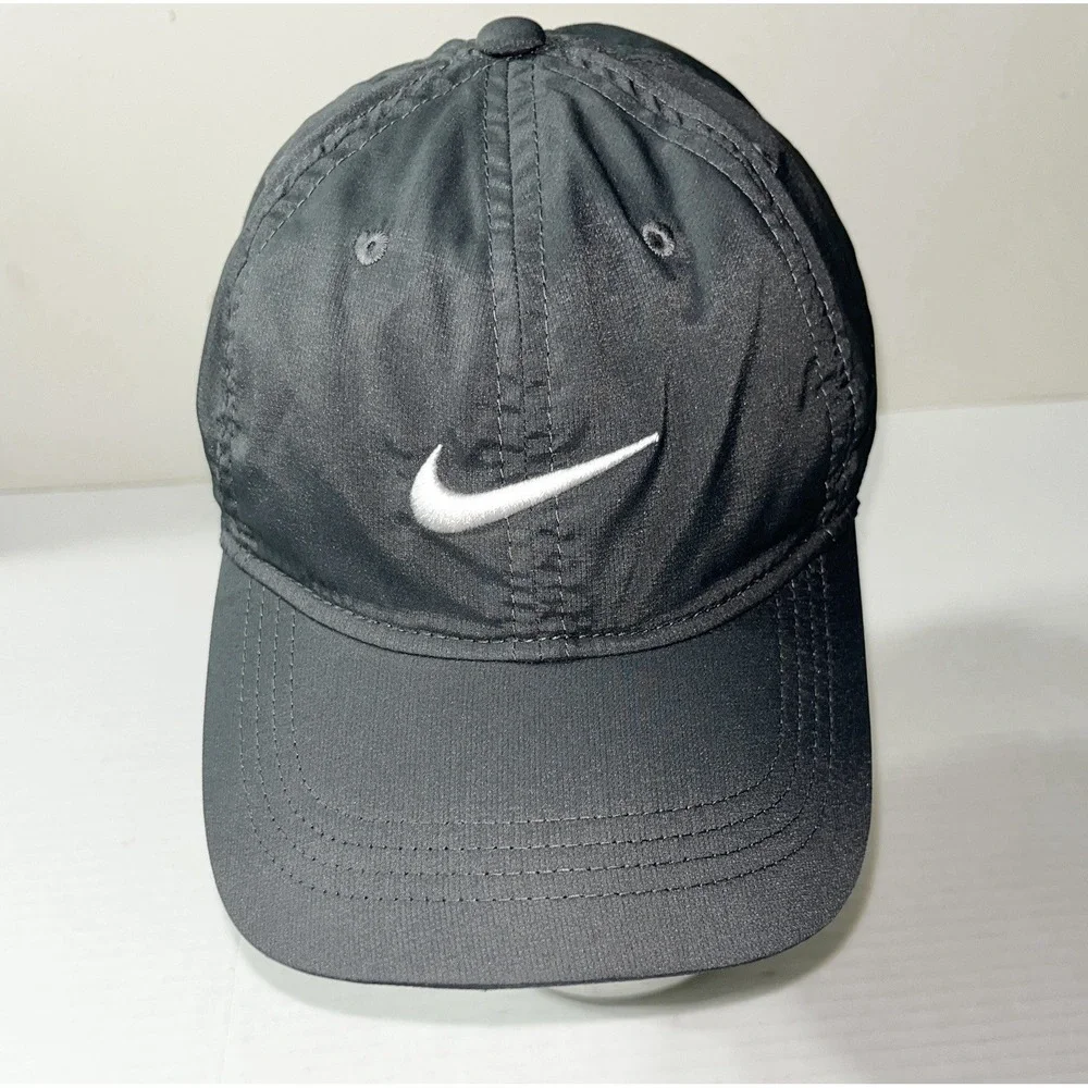 Nike‎ Running Hat Kids OS Black Adjustable Sports Logo Gym Outdoors