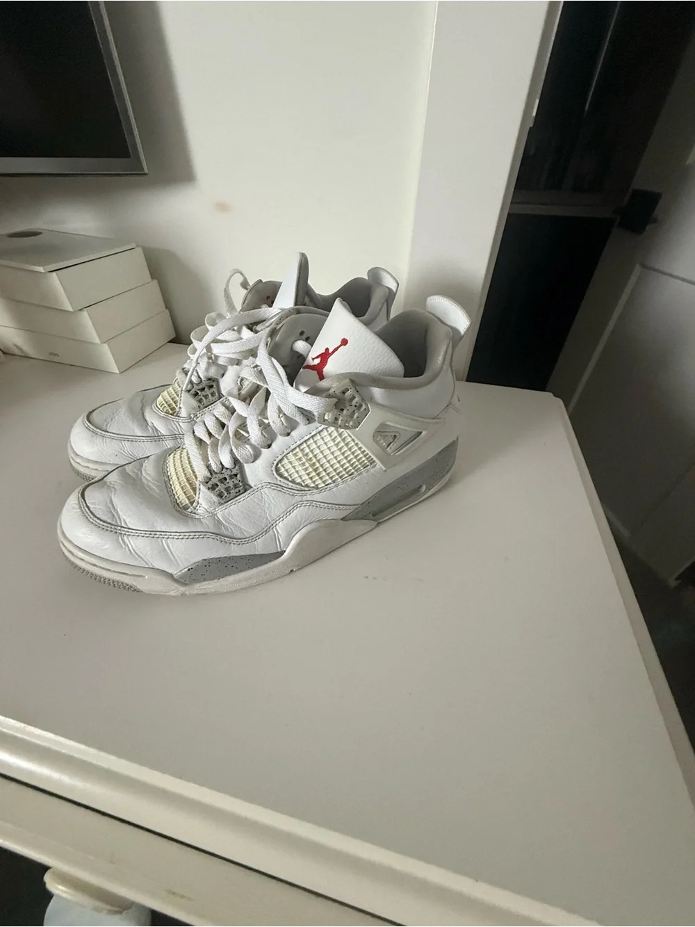 Jordan classic silhouette