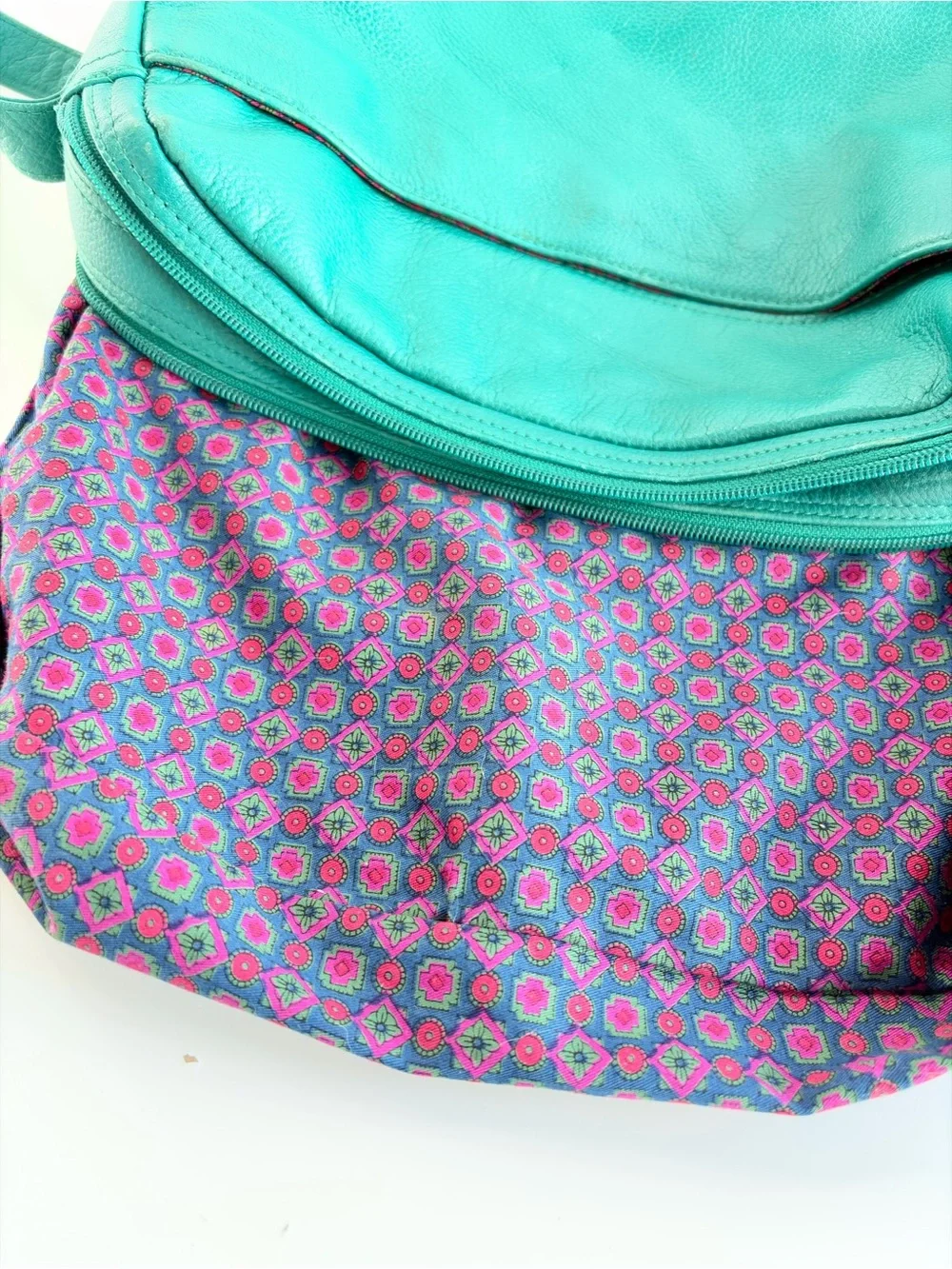 Liz Claiborne zipper blue produced