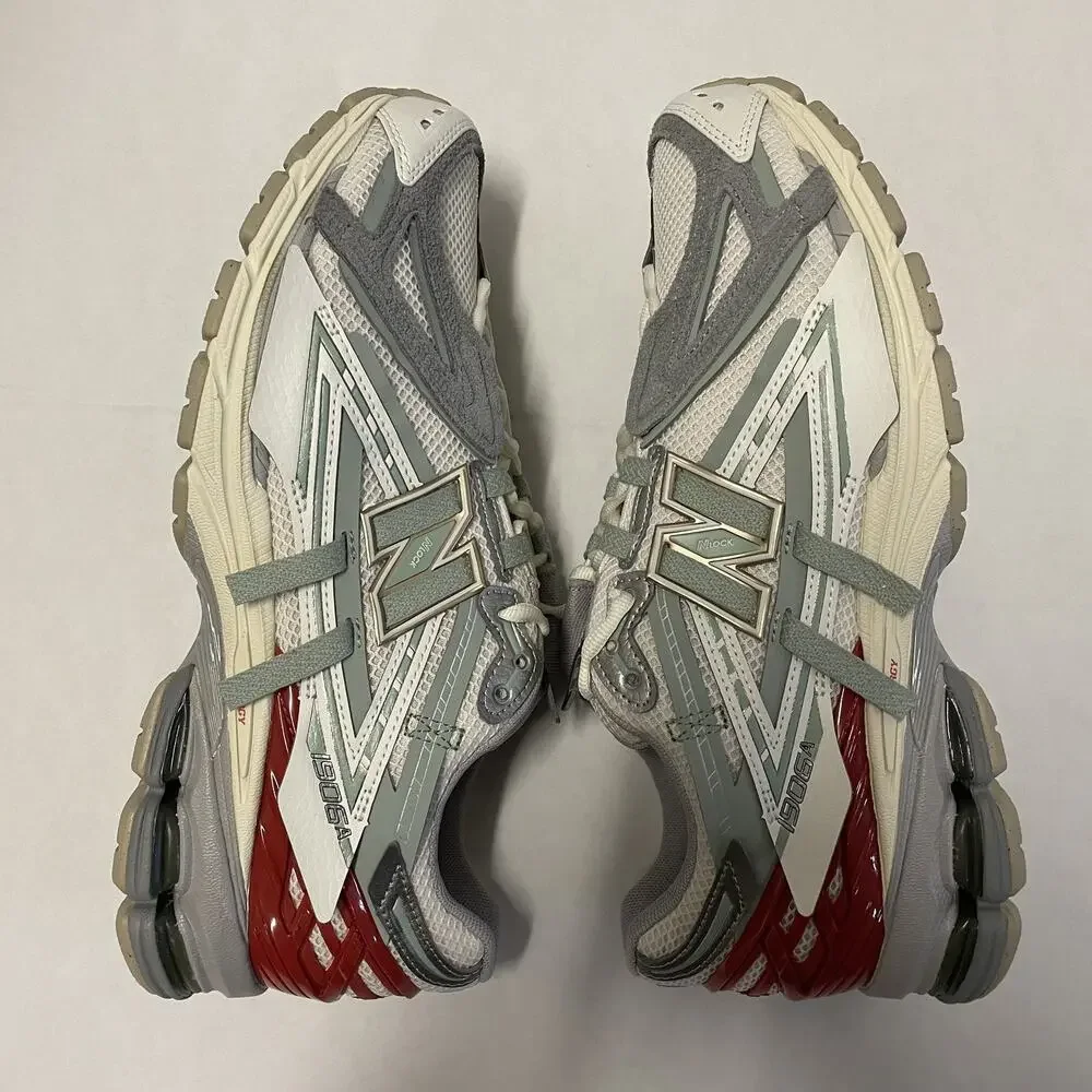 New Balance brand new