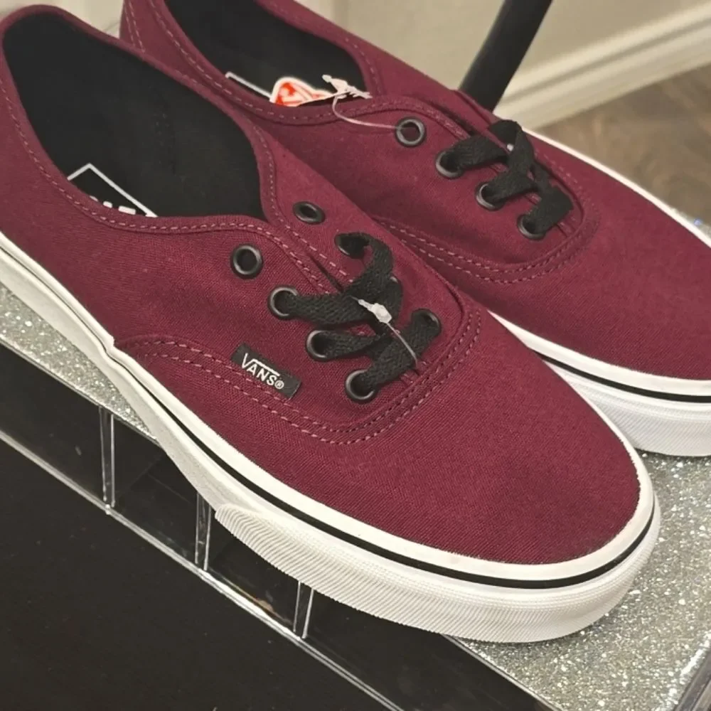Vans see size