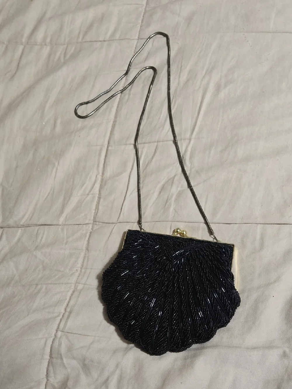 unmarked elegant black