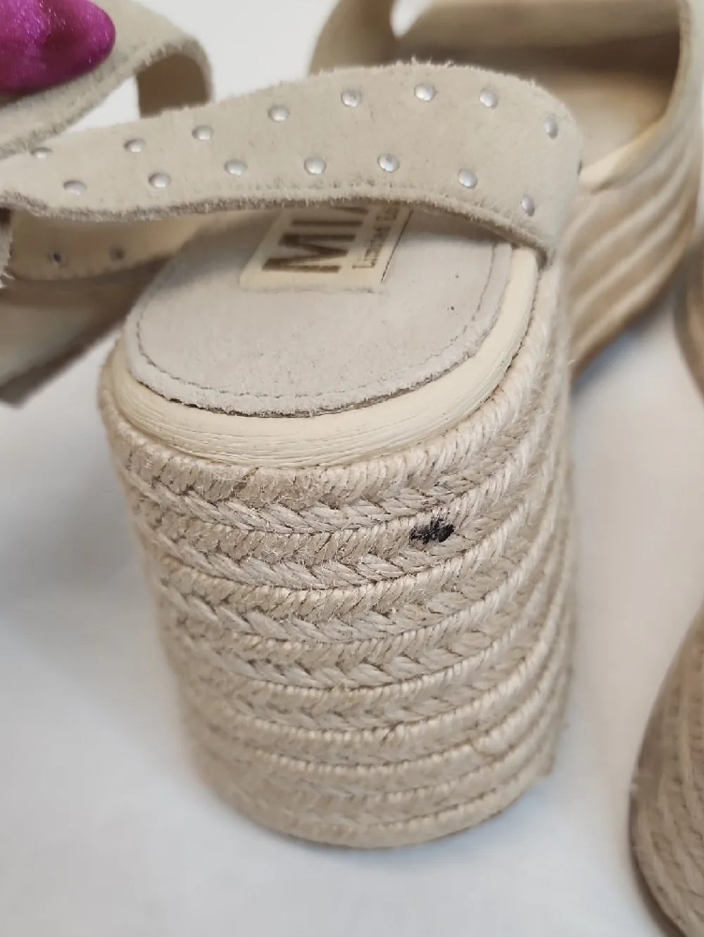 MIA beige suede